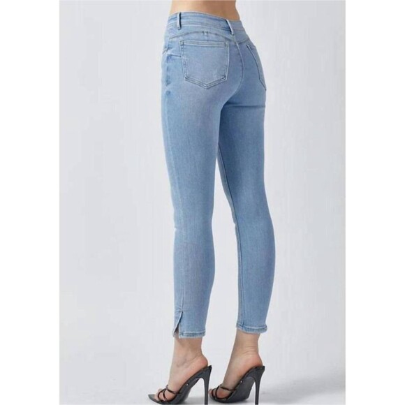 NWT Risen Mid Rise Curvy Yoke Skinny Jeans Light Wash Denim Pants Plus Size 3XL - Picture 2 of 16